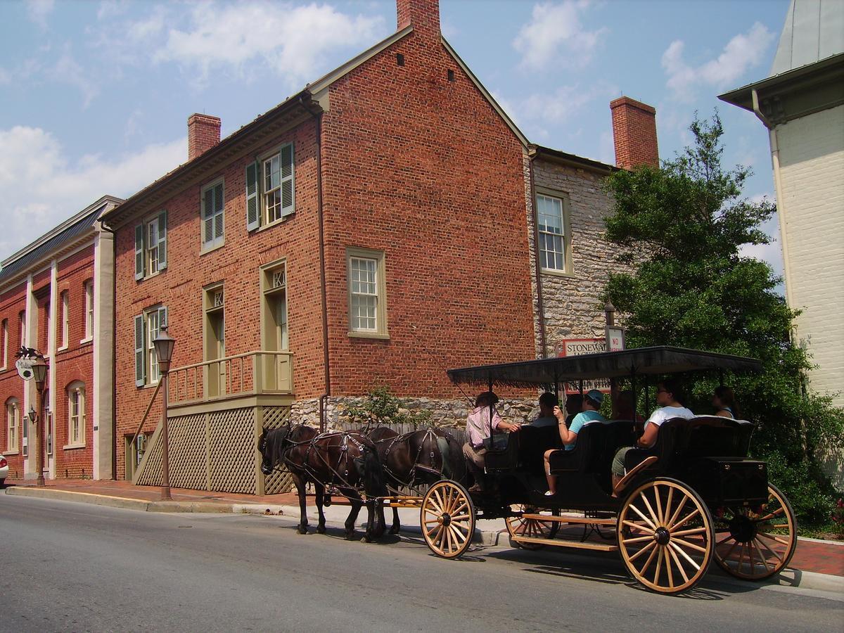 A B&B At Llewellyn Lodge Lexington Luaran gambar